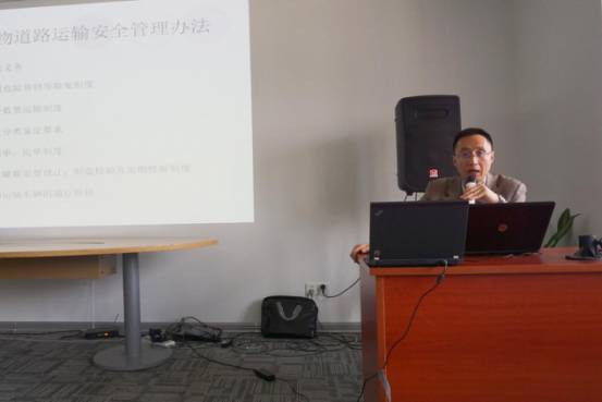 交通运输部运输服务司货运与物流管理处处长  战榆林
